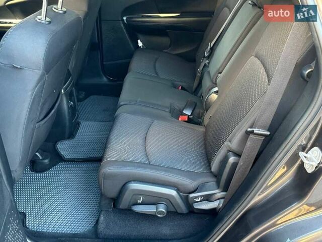Сірий Додж Джорні, об'ємом двигуна 3.6 л та пробігом 149 тис. км за 15900 $, фото 13 на Automoto.ua