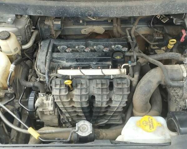 Серый Додж Джорни, объемом двигателя 2.4 л и пробегом 261 тыс. км за 8750 $, фото 12 на Automoto.ua