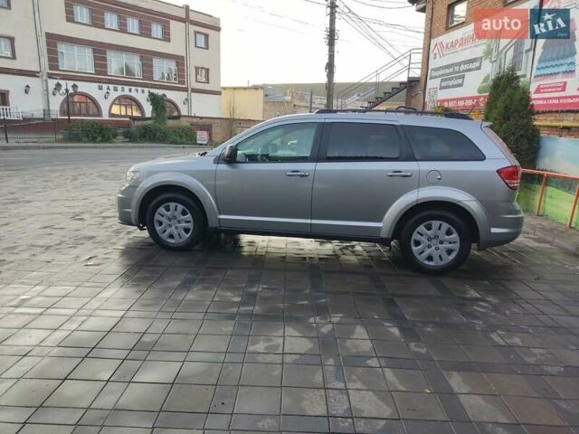 Серый Додж Джорни, объемом двигателя 2.4 л и пробегом 146 тыс. км за 10800 $, фото 7 на Automoto.ua