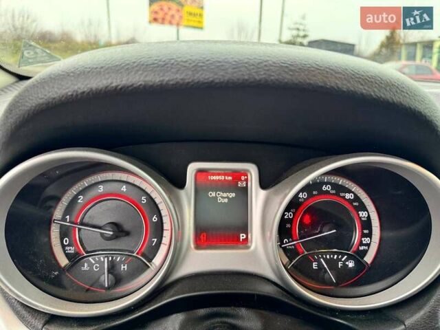 Серый Додж Джорни, объемом двигателя 2.36 л и пробегом 106 тыс. км за 15500 $, фото 10 на Automoto.ua