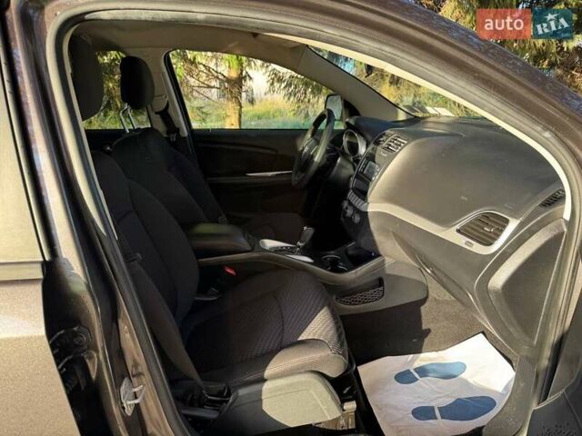 Сірий Додж Джорні, об'ємом двигуна 2.36 л та пробігом 164 тис. км за 8999 $, фото 13 на Automoto.ua
