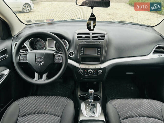 Серый Додж Джорни, объемом двигателя 2.36 л и пробегом 165 тыс. км за 10999 $, фото 15 на Automoto.ua