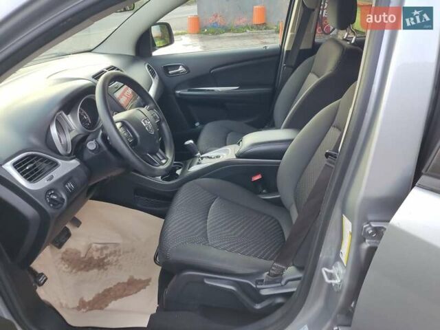 Серый Додж Джорни, объемом двигателя 2.4 л и пробегом 146 тыс. км за 10800 $, фото 10 на Automoto.ua