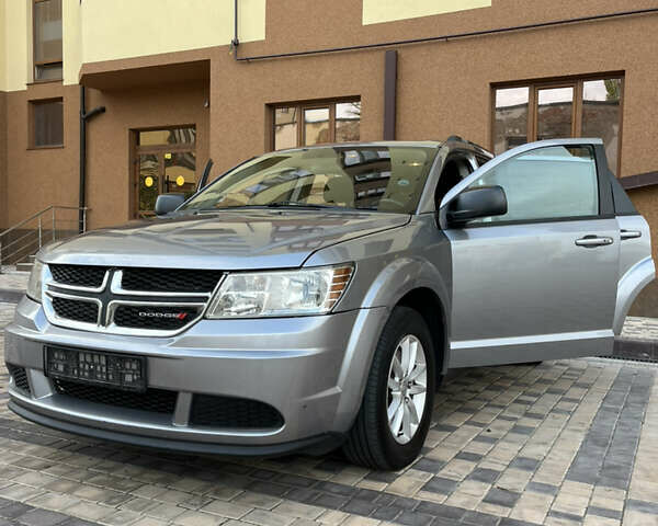 Сірий Додж Джорні, об'ємом двигуна 2.36 л та пробігом 225 тис. км за 9900 $, фото 1 на Automoto.ua