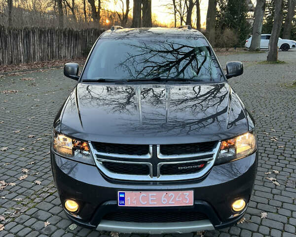 Сірий Додж Джорні, об'ємом двигуна 2.36 л та пробігом 117 тис. км за 10200 $, фото 2 на Automoto.ua