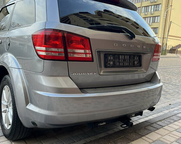 Сірий Додж Джорні, об'ємом двигуна 2.36 л та пробігом 225 тис. км за 9900 $, фото 10 на Automoto.ua