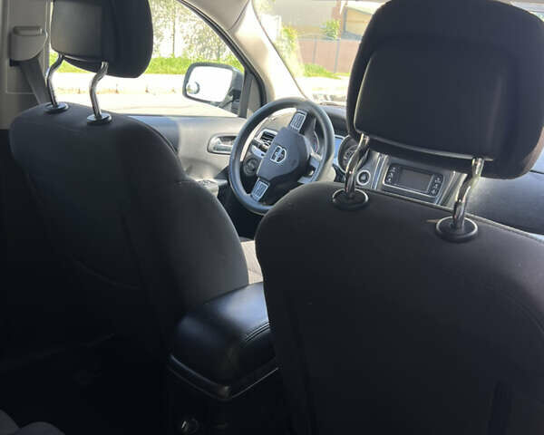 Сірий Додж Джорні, об'ємом двигуна 2.36 л та пробігом 82 тис. км за 11200 $, фото 11 на Automoto.ua