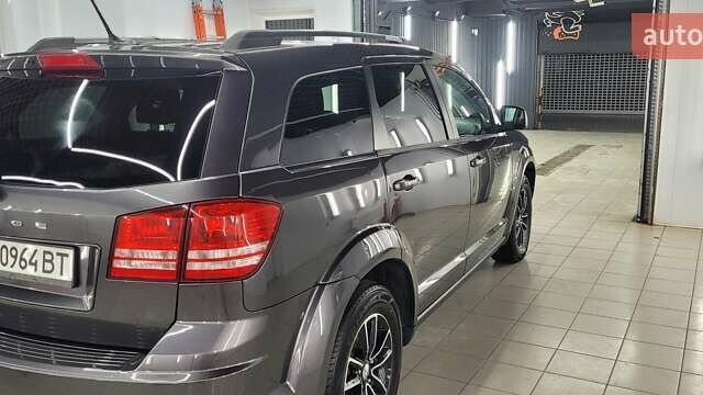 Серый Додж Джорни, объемом двигателя 2.36 л и пробегом 190 тыс. км за 14500 $, фото 13 на Automoto.ua