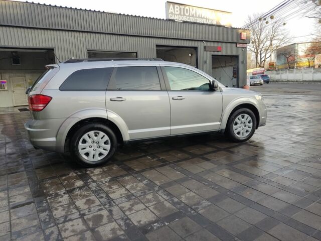 Серый Додж Джорни, объемом двигателя 2.4 л и пробегом 146 тыс. км за 10800 $, фото 2 на Automoto.ua