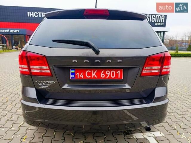 Сірий Додж Джорні, об'ємом двигуна 2.4 л та пробігом 153 тис. км за 10999 $, фото 8 на Automoto.ua