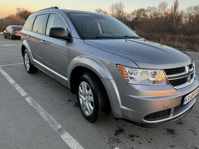 Сірий Додж Джорні, об'ємом двигуна 2.4 л та пробігом 259 тис. км за 13500 $, фото 2 на Automoto.ua