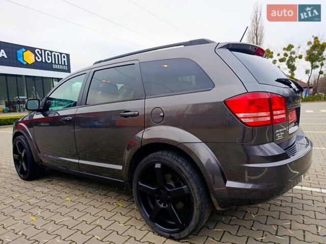 Сірий Додж Джорні, об'ємом двигуна 2.4 л та пробігом 153 тис. км за 10999 $, фото 6 на Automoto.ua