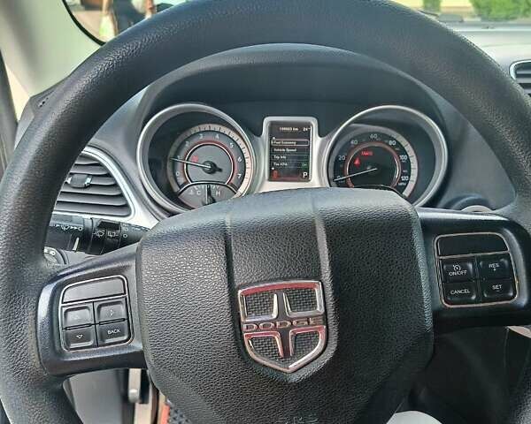 Сірий Додж Джорні, об'ємом двигуна 2.36 л та пробігом 109 тис. км за 11400 $, фото 7 на Automoto.ua