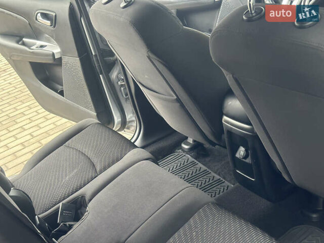 Серый Додж Джорни, объемом двигателя 2.4 л и пробегом 278 тыс. км за 10650 $, фото 17 на Automoto.ua