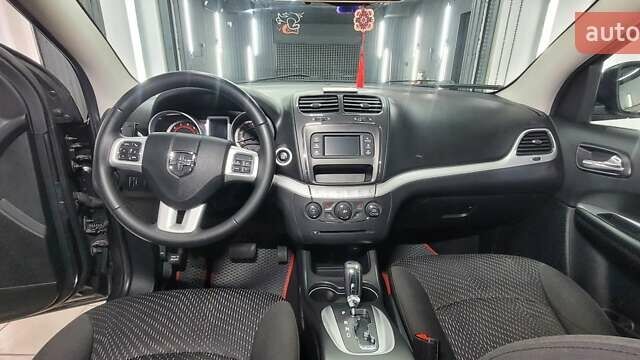 Серый Додж Джорни, объемом двигателя 2.36 л и пробегом 190 тыс. км за 14500 $, фото 25 на Automoto.ua