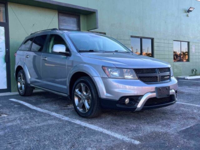 Серый Додж Джорни, объемом двигателя 3.6 л и пробегом 89 тыс. км за 5950 $, фото 3 на Automoto.ua