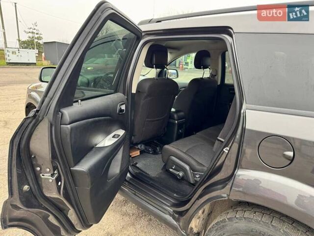 Серый Додж Джорни, объемом двигателя 2.36 л и пробегом 106 тыс. км за 15500 $, фото 12 на Automoto.ua