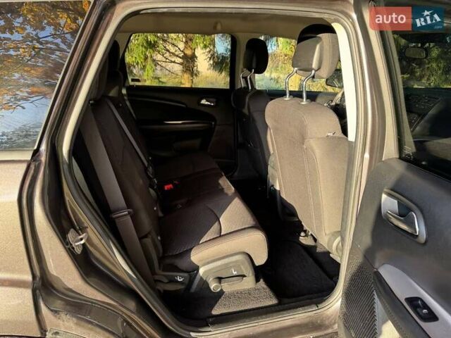 Сірий Додж Джорні, об'ємом двигуна 2.36 л та пробігом 164 тис. км за 8999 $, фото 12 на Automoto.ua