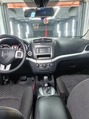 Серый Додж Джорни, объемом двигателя 2.36 л и пробегом 190 тыс. км за 14500 $, фото 24 на Automoto.ua