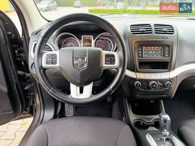 Сірий Додж Джорні, об'ємом двигуна 2.4 л та пробігом 153 тис. км за 10999 $, фото 21 на Automoto.ua