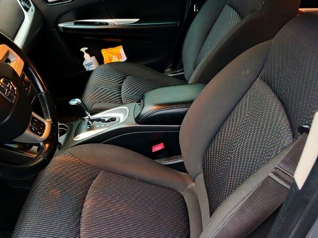 Серый Додж Джорни, объемом двигателя 2.4 л и пробегом 180 тыс. км за 11500 $, фото 4 на Automoto.ua