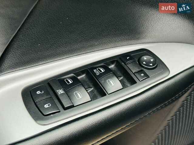 Серый Додж Джорни, объемом двигателя 2.36 л и пробегом 165 тыс. км за 10999 $, фото 24 на Automoto.ua