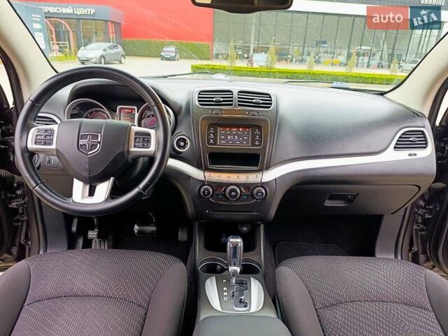 Сірий Додж Джорні, об'ємом двигуна 2.4 л та пробігом 153 тис. км за 10999 $, фото 20 на Automoto.ua