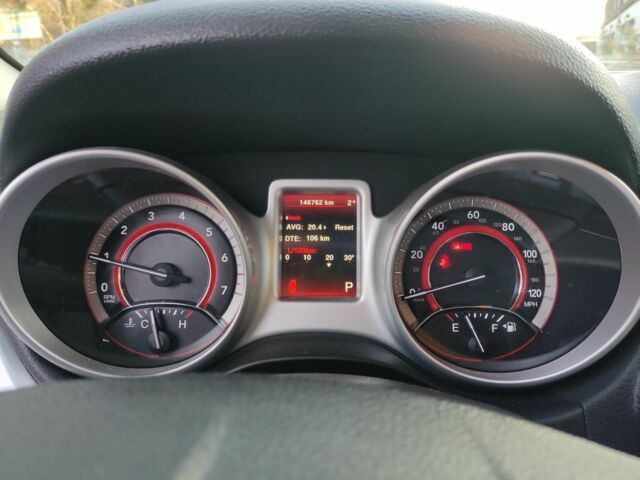 Серый Додж Джорни, объемом двигателя 2.4 л и пробегом 146 тыс. км за 10800 $, фото 7 на Automoto.ua