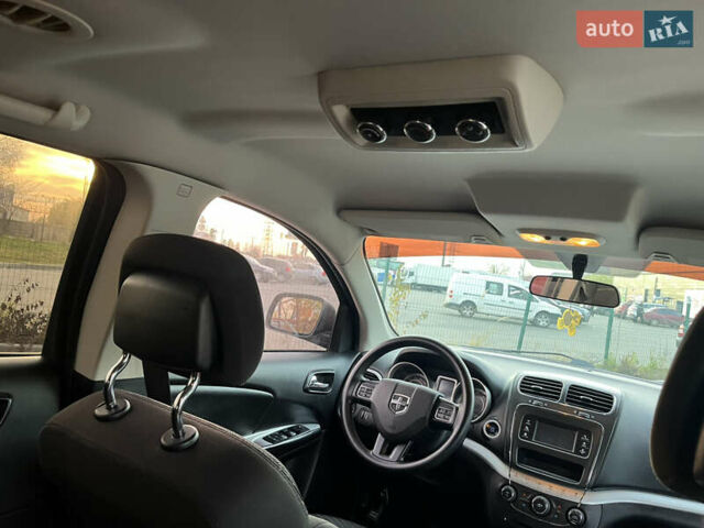 Серый Додж Джорни, объемом двигателя 2.4 л и пробегом 174 тыс. км за 10800 $, фото 21 на Automoto.ua