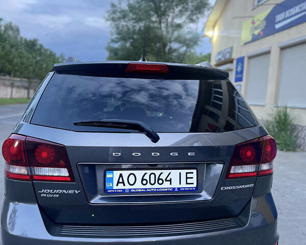 Серый Додж Джорни, объемом двигателя 3.6 л и пробегом 221 тыс. км за 13600 $, фото 9 на Automoto.ua