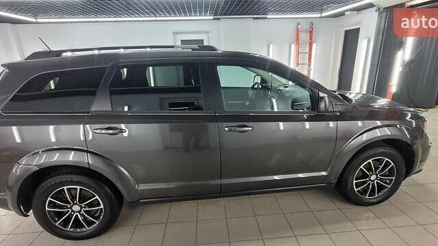 Серый Додж Джорни, объемом двигателя 2.36 л и пробегом 190 тыс. км за 14500 $, фото 16 на Automoto.ua