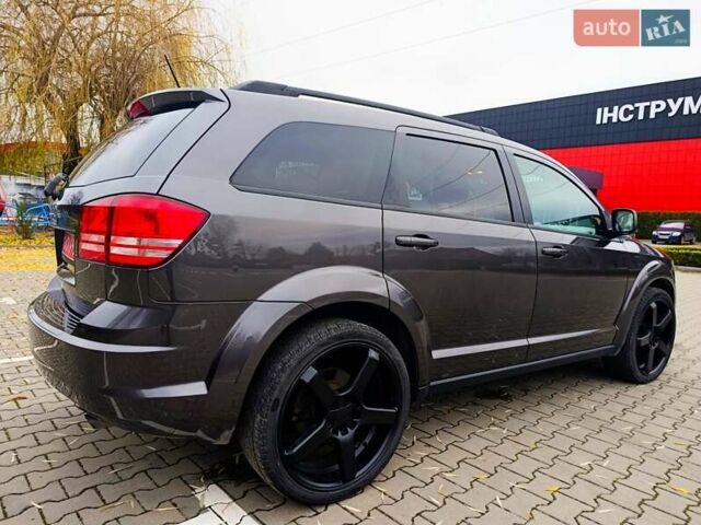 Сірий Додж Джорні, об'ємом двигуна 2.4 л та пробігом 153 тис. км за 10999 $, фото 10 на Automoto.ua