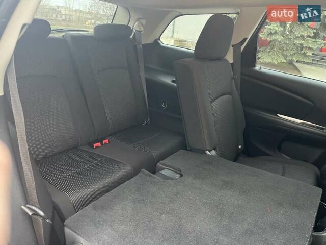 Серый Додж Джорни, объемом двигателя 2.36 л и пробегом 162 тыс. км за 11200 $, фото 10 на Automoto.ua