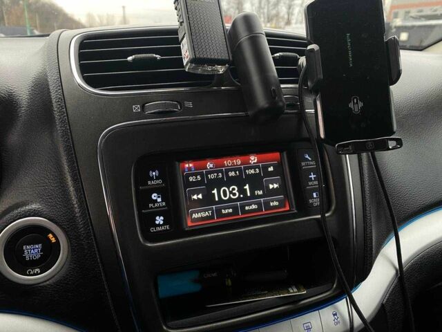 Серый Додж Джорни, объемом двигателя 2.4 л и пробегом 97 тыс. км за 11490 $, фото 17 на Automoto.ua