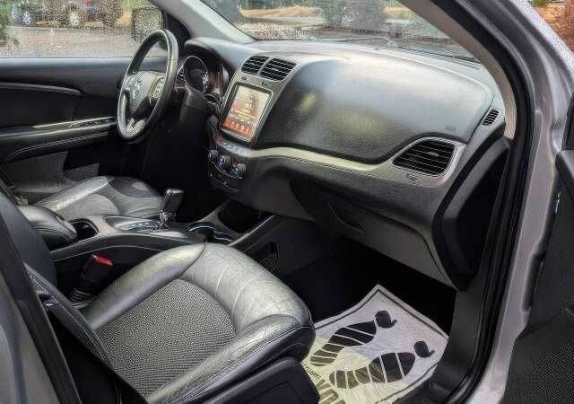 Додж Джорни 2018 в Львове на Automoto.ua Серый Додж Джорни, объемом двигателя 3.6 л и пробегом 88 тыс. км за 3000 $, фото 10 на Automoto.ua