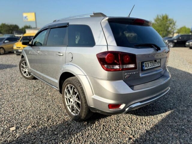 Серый Додж Джорни, объемом двигателя 3.6 л и пробегом 141 тыс. км за 14600 $, фото 3 на Automoto.ua