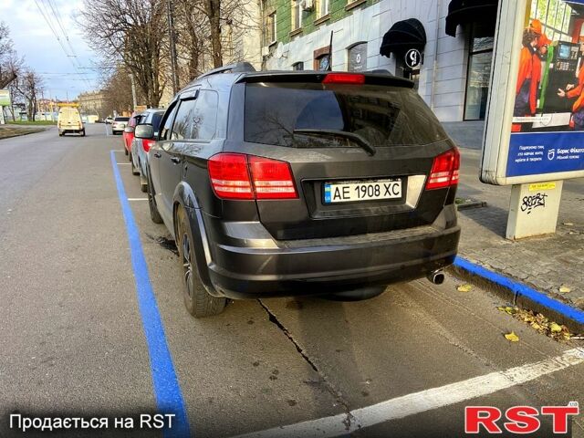 Серый Додж Джорни, объемом двигателя 2.4 л и пробегом 163 тыс. км за 11000 $, фото 3 на Automoto.ua