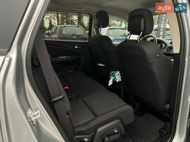 Серый Додж Джорни, объемом двигателя 2.36 л и пробегом 97 тыс. км за 11490 $, фото 25 на Automoto.ua