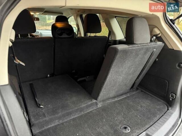 Серый Додж Джорни, объемом двигателя 2.4 л и пробегом 175 тыс. км за 10700 $, фото 19 на Automoto.ua