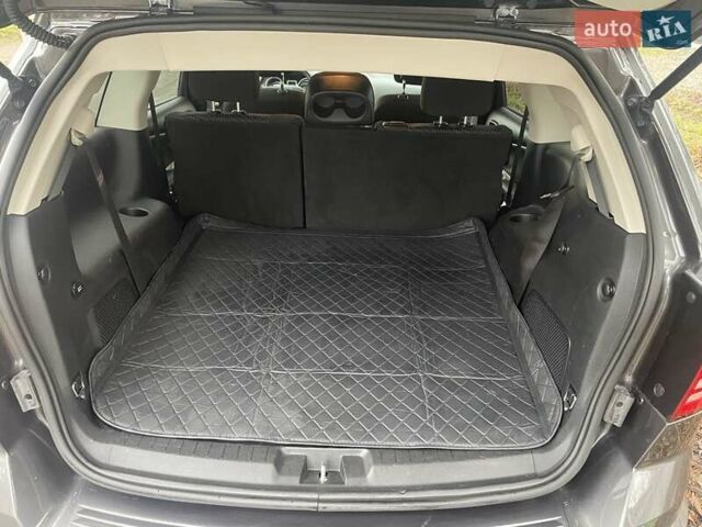 Серый Додж Джорни, объемом двигателя 2.36 л и пробегом 105 тыс. км за 12999 $, фото 10 на Automoto.ua