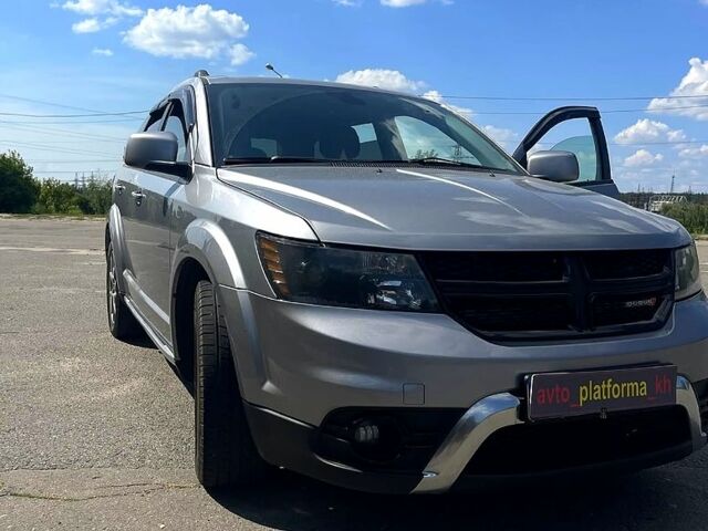 Серый Додж Джорни, объемом двигателя 3.6 л и пробегом 142 тыс. км за 13200 $, фото 7 на Automoto.ua
