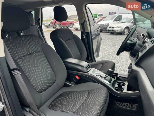 Сірий Додж Джорні, об'ємом двигуна 2.4 л та пробігом 58 тис. км за 13390 $, фото 40 на Automoto.ua