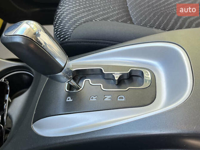 Серый Додж Джорни, объемом двигателя 2.36 л и пробегом 123 тыс. км за 13150 $, фото 12 на Automoto.ua