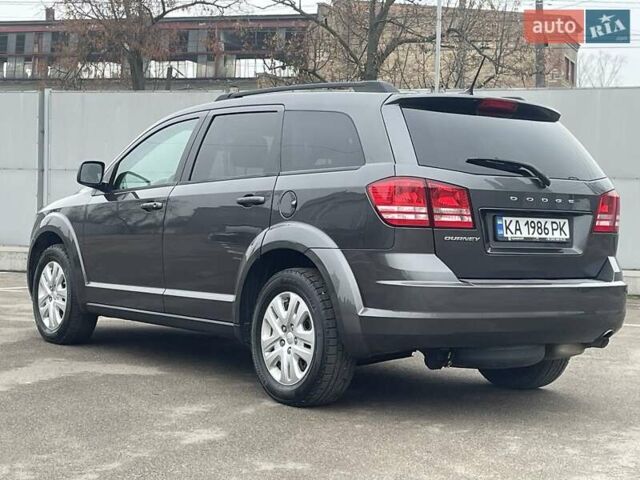 Серый Додж Джорни, объемом двигателя 2.36 л и пробегом 105 тыс. км за 12999 $, фото 6 на Automoto.ua