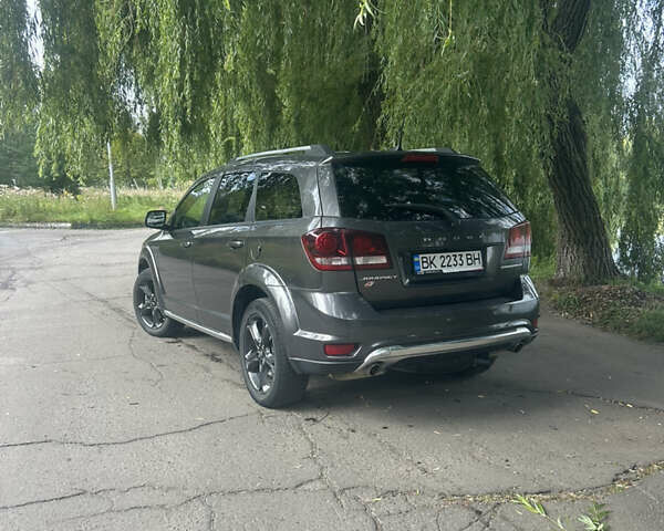 Серый Додж Джорни, объемом двигателя 3.6 л и пробегом 110 тыс. км за 12200 $, фото 4 на Automoto.ua