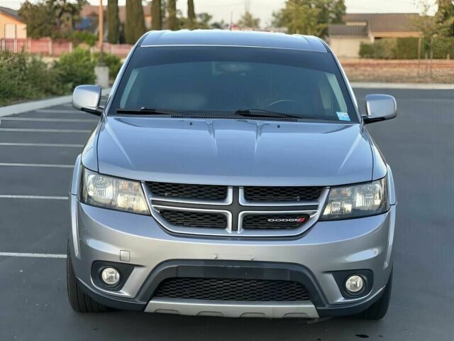 Серый Додж Джорни, объемом двигателя 3.6 л и пробегом 32 тыс. км за 6950 $, фото 1 на Automoto.ua