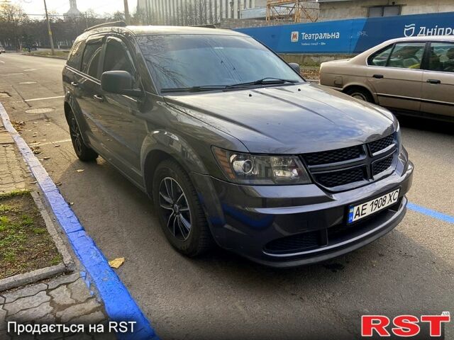 Серый Додж Джорни, объемом двигателя 2.4 л и пробегом 163 тыс. км за 11000 $, фото 1 на Automoto.ua