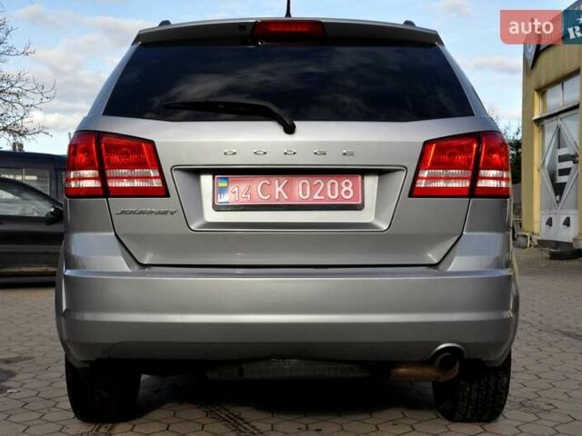 Додж Джорни 2018 в Львове на Automoto.ua Серый Додж Джорни, объемом двигателя 2.36 л и пробегом 176 тыс. км за 8999 $, фото 11 на Automoto.ua