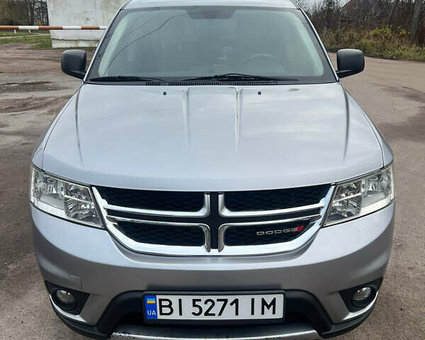 Серый Додж Джорни, объемом двигателя 2.4 л и пробегом 112 тыс. км за 13000 $, фото 4 на Automoto.ua