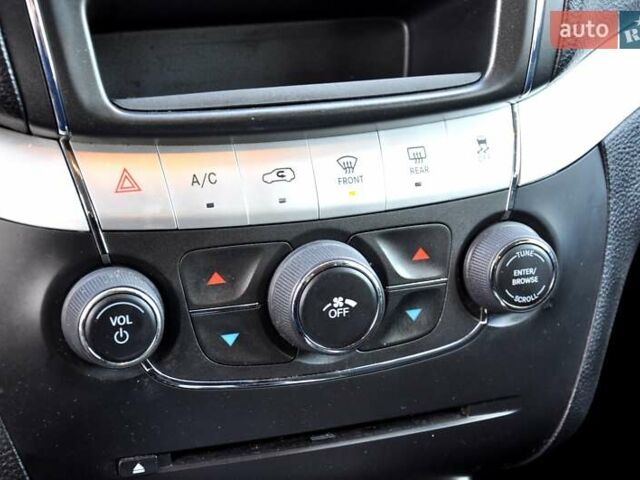 Додж Джорни 2018 в Львове на Automoto.ua Серый Додж Джорни, объемом двигателя 2.36 л и пробегом 176 тыс. км за 8999 $, фото 35 на Automoto.ua